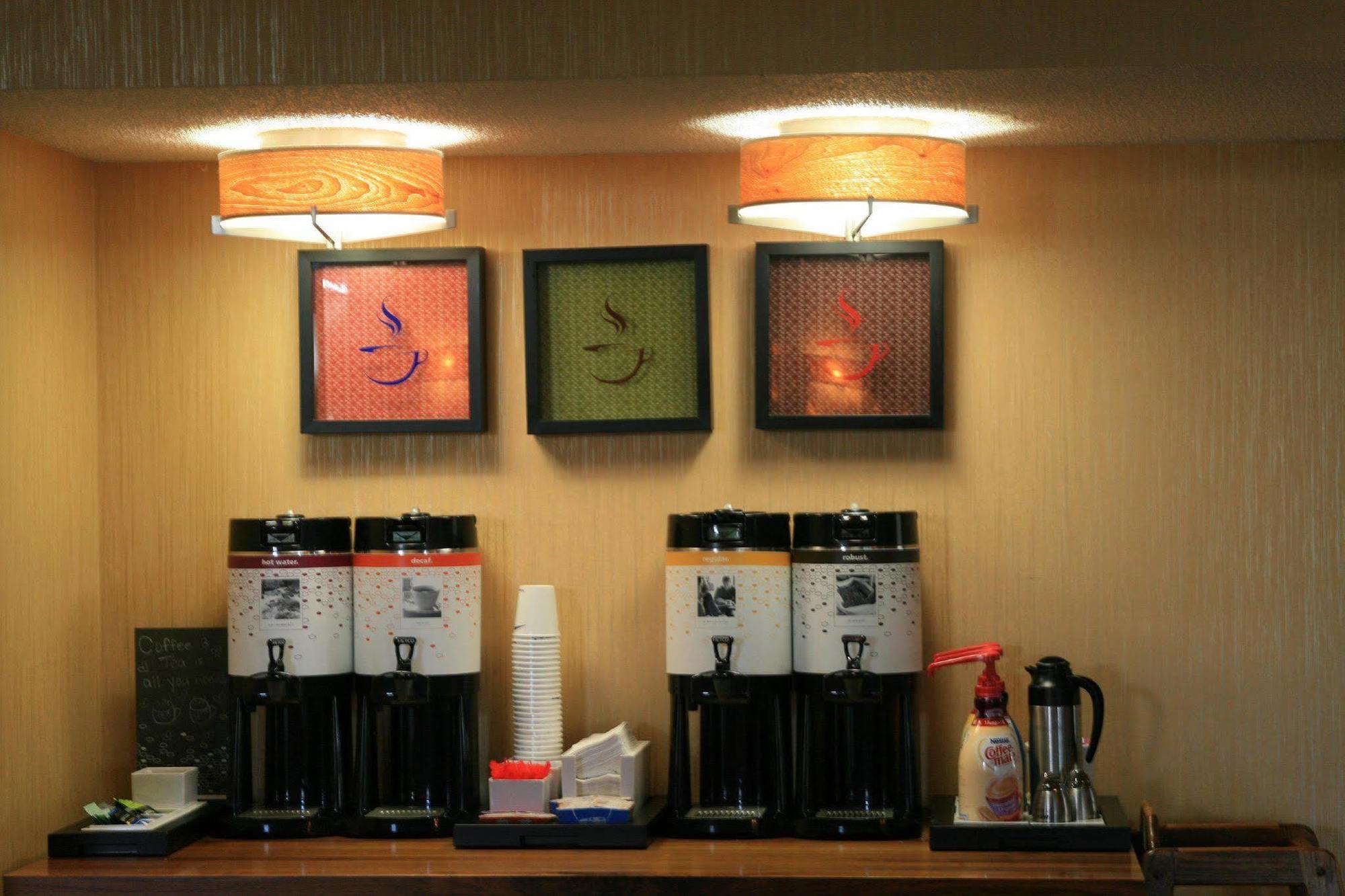 Hampton Inn Birch Run Exterior foto